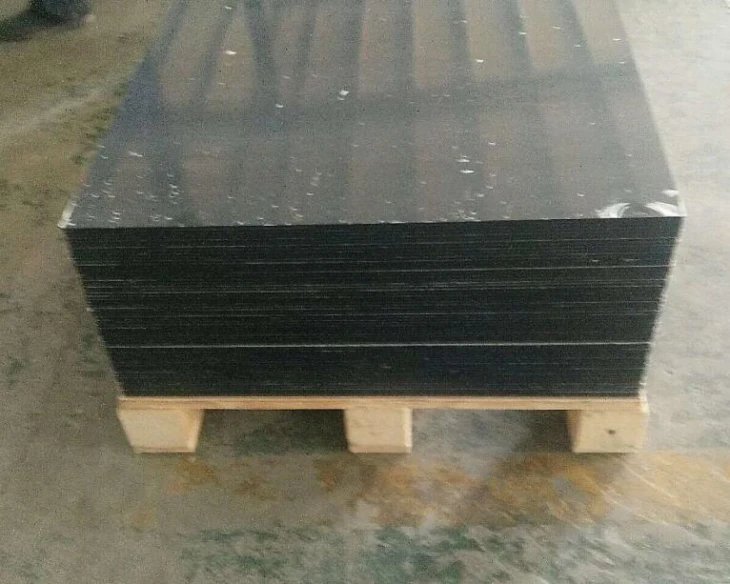 Tấm Acrylic màu đen