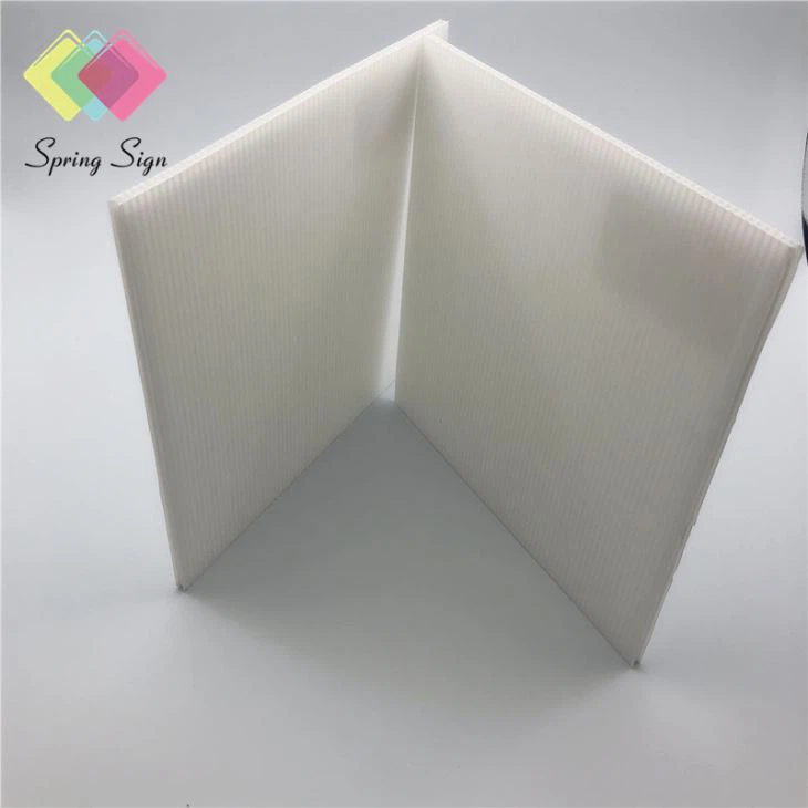 Corrugated Plastic Sheet PP Hollow Board Density 750 4x8 White
