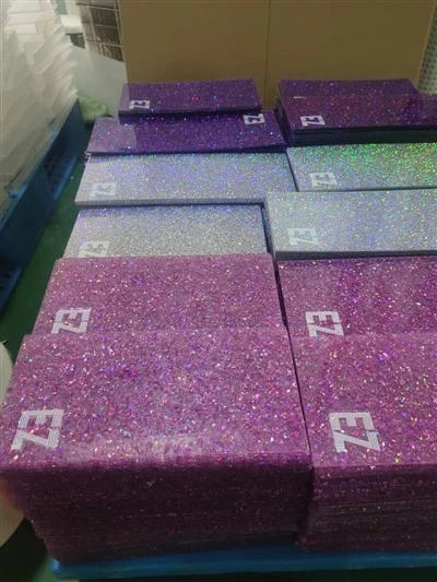 Tấm mica thủy tinh long lanh màu cắt laser